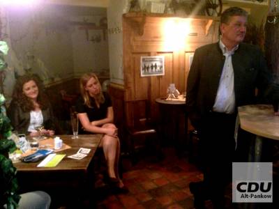 
Marx: Der Wald ist ein untrennbarer Teil der deutschen Seele. berall verschwinden unsere Werte und Traditionen, das muss aufhren!\